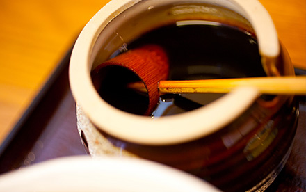 濃厚な旨味「再仕込醤油」